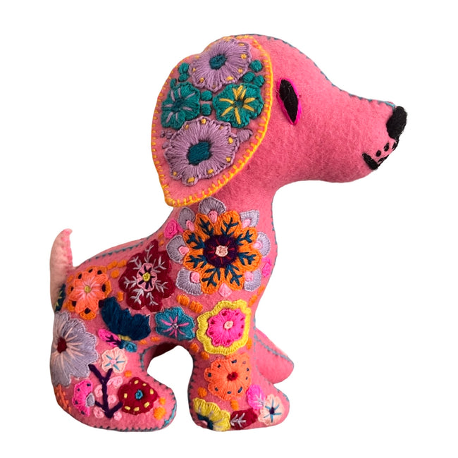 Embroidered felt dog - FolkProject
