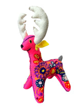 Embroidered felt deer - FolkProject