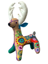 Embroidered felt deer - FolkProject