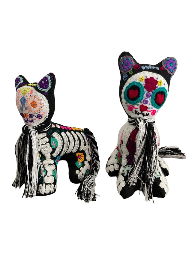 Embroidered gatito calaca - FolkProject