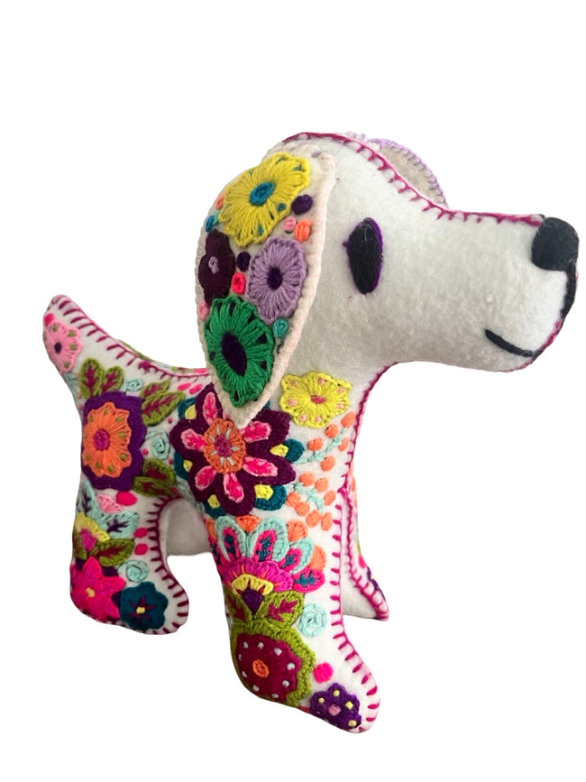 Embroidered felt dog - FolkProject