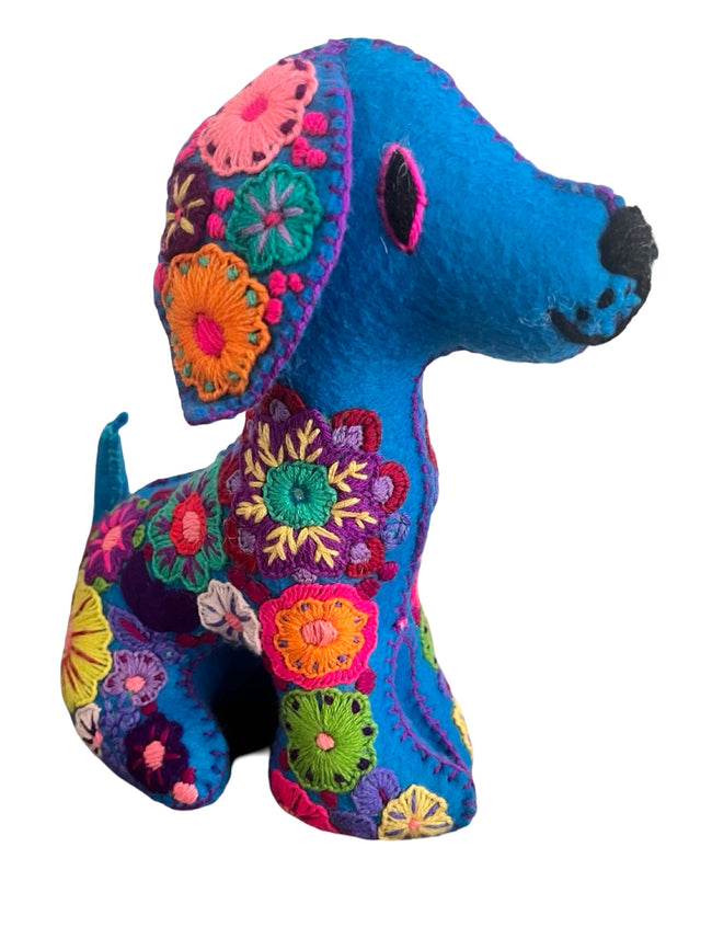Embroidered felt dog - FolkProject