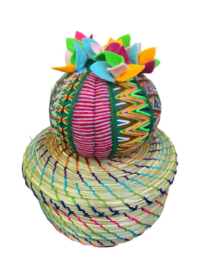 Tortillero Pin cushion cactus basket - FolkProject